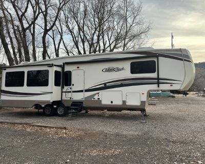 2018 Forest River Cedar Creek Hathaway Edition 36CK2 Fifth Wheel