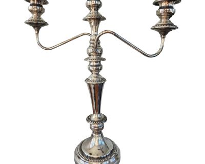 Vintage English Silver Mfg. Corp Georgian-Style Three-Candle Convertible Candelabra