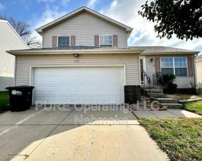 3 Bedroom 2BA 1337 ft Pet-Friendly Apartment For Rent in Omaha, NE