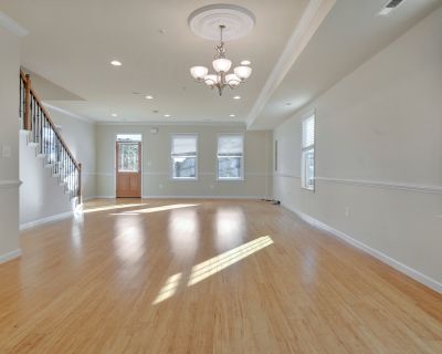 3 Bedroom 2BA 2112 ft Pet-Friendly Single-family home For Rent in Washington, DC