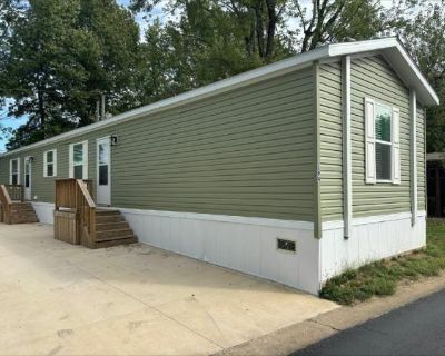 3 Bedroom 2BA 1152 ft Mobile Home For Rent in Springfield, MO