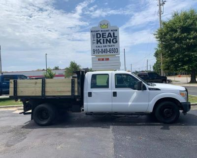 2012 Ford Commercial F-350 Super Duty F350 Chassis & Crew Cab