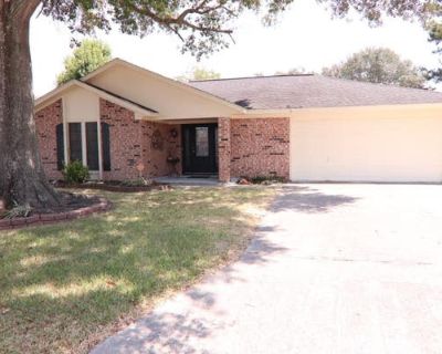 3 Bedroom 2BA 1763 ft Single Family Home For Sale in BEAUMONT, TX