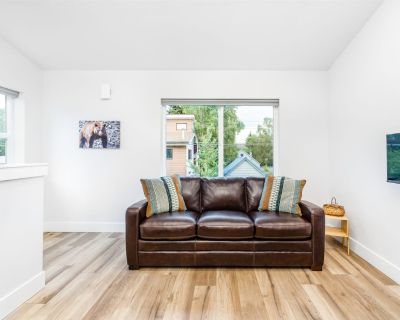 1 Bedroom 1 bath No pets 4.69 36 reviews What our guests are saying... AI-generated...