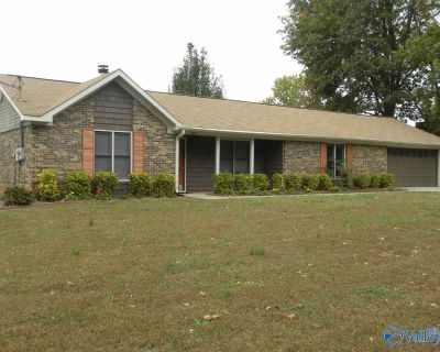 3 Bedroom 2BA 1500 ft Apartment For Rent in Madison, AL