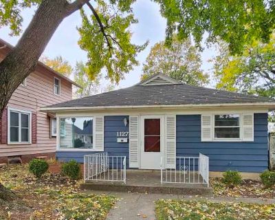 3 Bedroom 1BA 1100 ft Apartment For Rent in Fort Wayne, IN