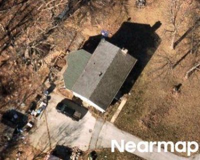 3 Bed 1.0 Bath Preforeclosure Property in York, PA 17406 - Chimney Rock Rd