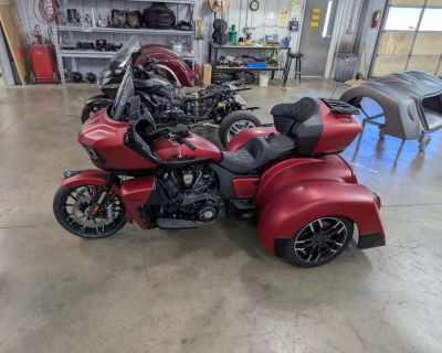 2025 Indian Motorcycle Pursuit Dark Horse 112 Sunset Red Smoke with Black