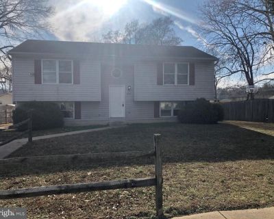 8269 Quarterfield Rd. **NEW PHOTOS WILL BE POSTED SOON**** Spacious 3 bedroom 2 Full Bathroom Split Foyer located in Severn. On the Upper Level you will find 2 bedrooms and 2 Full bathrooms plus Living Room and Eat in Kitchen. Lower Level you will find a large 2nd living room and 3rd bedroom as well as utility room with Laundry. Additionally this home has a large back yard and double wide drive...