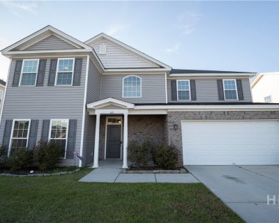 5 Bedroom 3BA 3136 ft House For Rent in Savannah, GA