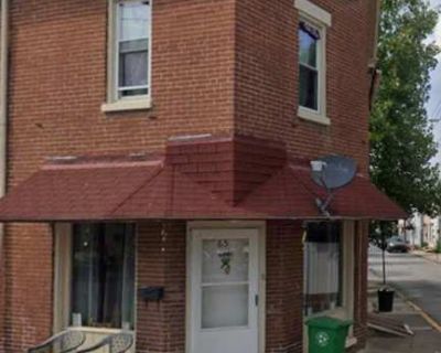 2 Bedroom 1BA 0 ft Pet-Friendly Apartment For Rent in Carlisle, PA