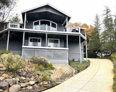 4 Bedroom 2.5BA 2292 ft Apartment For Rent in Lake Wildwood, CA