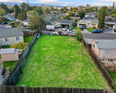 Lots and Land For Sale in East Palo Alto, CA