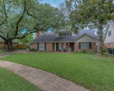 4 Bedroom 2BA 2486 ft Single Family Home For Sale in SHREVEPORT, LA