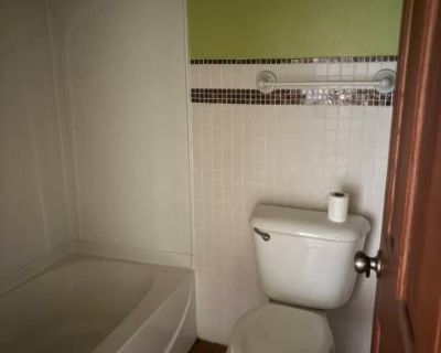 543 W Tuscarawas Ave. 1 Bedroom. 1 Bathroom. 600 ft