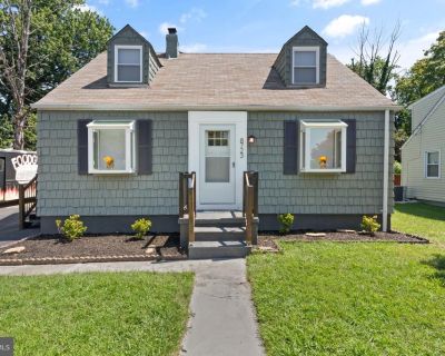 3 Bedroom 2BA 1455 ft Apartment For Rent in Baltimore, MD