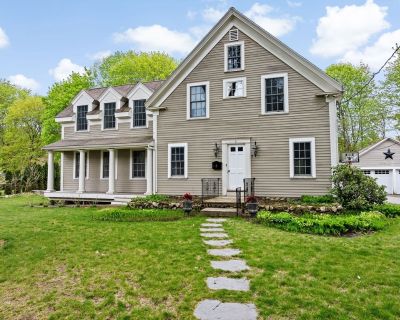4 Bedroom 2BA 2547 ft Apartment For Rent in Hingham, MA