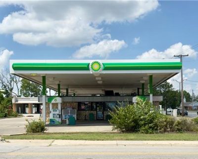 Commercial Property For Rent in Olathe, KS