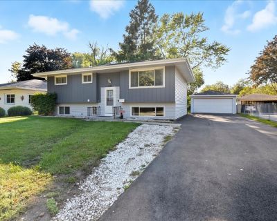 5 Bedroom 3BA 2461 ft Apartment For Rent in Winthrop Harbor, IL