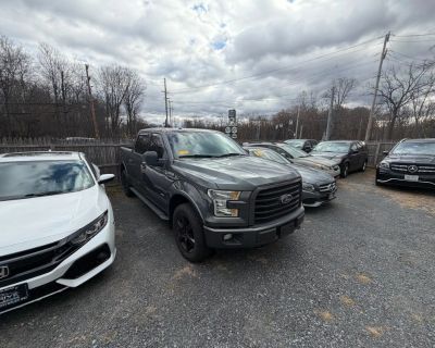 2016 Ford F150 SuperCrew Cab XLT Pickup 4D 5 1/2 ft