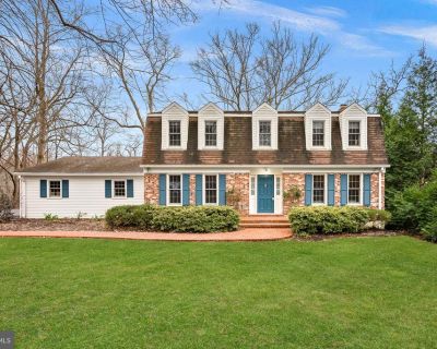 3 Bedroom 2BA 2528 ft Single Family House For Sale in Great Falls, VA