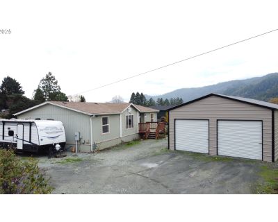 3 Bedroom 2BA 1404 ft Single Family House For Sale in Myrtle Creek, OR