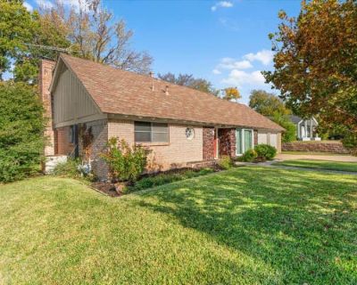 3 Bedroom 2BA 1817 ft Single Family Home For Sale in FORT WORTH, TX