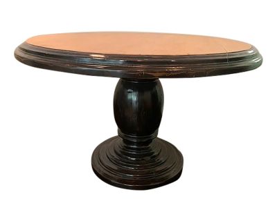 Woodland Aberdeen Pedestal Table