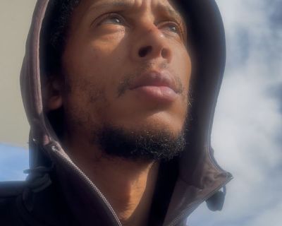 Michael - Needs an Apartment on iROOMit or a Room