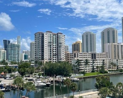 Bayview Dr Apt,sunny Isles Beach, Condo For Sale