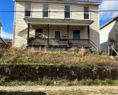 3 Bedroom 1BA Single Family House For Sale in Steubenville, OH