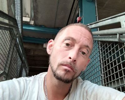 Will - Needs an Apartment on iROOMit or a Room