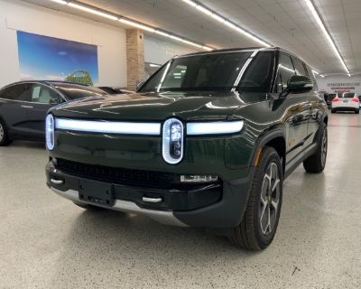 2023 Rivian R1S Adventure Quad-Motor Large Pack