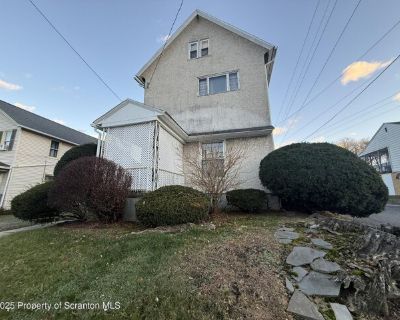 S Main St, Taylor, Home For Sale