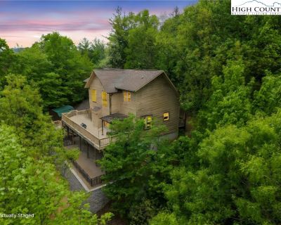 3 Bedroom 2BA 1968 ft Single Family House For Sale in Millers Creek, NC