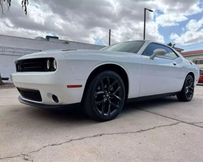 2022 Dodge Challenger SXT Coupe 2D