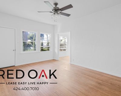 5830 La Mirada Ave. Inviting One Bedroom with Hardwood Floors, Natural Light, Stainless Appliances, and On-Site Laundry ~ In Hollywood! Features: ~ Naturally Lit: Windows fill the space with natural sunlight. ~ Hardwood Floors: Enjoy beauty and durability. ~ Extra Storage: Hallway closet and custom built-ins. ~ Kitchen: Hardwood cabinets, tile countertops & stainless steel appliances. ~ Comfort...