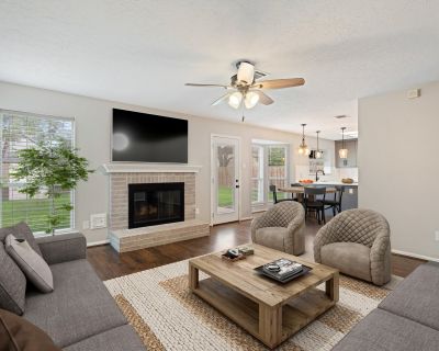 3 Bedroom 2BA 1888 ft Apartment For Rent in Pasadena, TX
