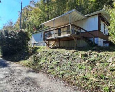 $1,800. image_url. In unit laundry Patio / balcony Granite counters Recently renovated Range Oven Unit Amenities granite counters in unit laundry oven patio / balcony range refrigerator recently renovated. 2 Bedroom. 1 Bathroom. 644 ft