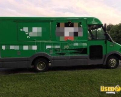 2012 22' Isuzu Reach Food Truck with 2018 Kitchen Build-Out