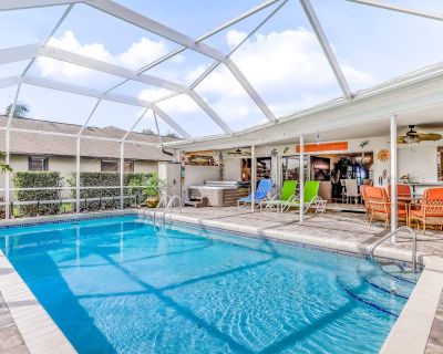 3 Bedroom 2.5BA Pet-Friendly House Vacation Rental in The Coral House, Cape Coral, FL