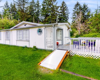 3 Bedroom 2BA Pet-Friendly House Vacation Rental in Papa Shaw's Retreat, Sumner, WA