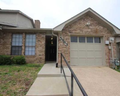 2 Bedroom 2BA 1268 ft Pet-Friendly Apartment For Rent in Tyler, TX