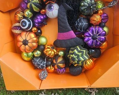 YARD SALE Sat 9/1 9-4pm