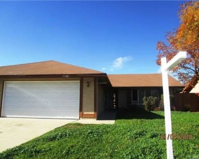 3 Bedroom 2BA 1298 ft House For Rent in Moreno Valley, CA