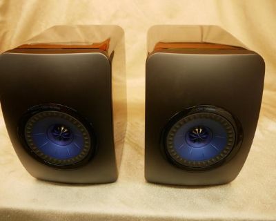 TAXES INCLUDED (REDUCED) #188552-1 KEF LS50 Wireless speakers Like New