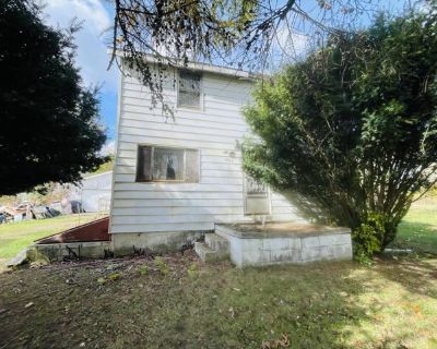 Chapel Rd, Parma, Home For Sale