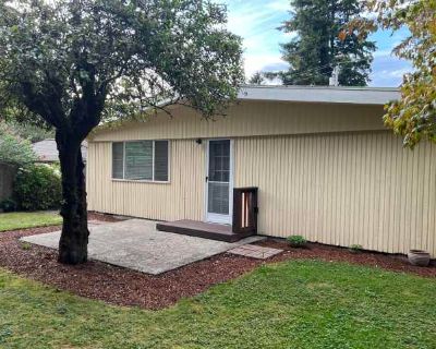 2 Bedroom 1BA 960 ft Pet-Friendly House For Rent in Issaquah, WA