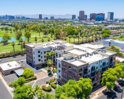 914 E OSBORN Road # 208. Property for Rent in Phoenix, AZ for $2,400 with 1 bedroom and 1 full bath, 1 half bath. This 1,308 square foot property was built in 2001.. Experience the energy of Central Phoenix in this modern, two-story loft offering both style and functionality. The open-concept main level features soaring ceilings, concrete floors, and flexible living space perfect for entertaini...