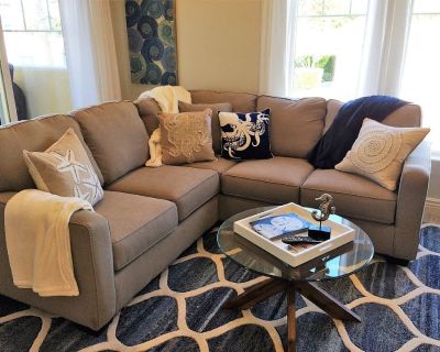 Renovated One Bedroom Apartmenr